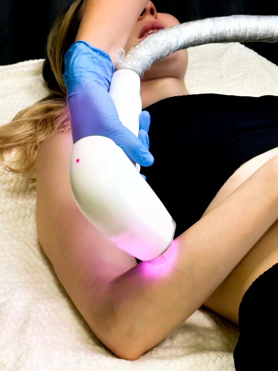 Аппарат для лазерной эпиляции в студии Body Line